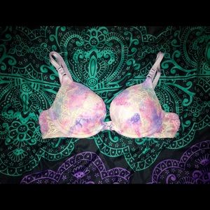 32A Victoria’s Secret Push-up